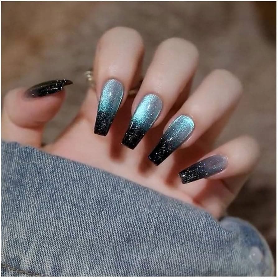 What Are Cat Eye Nails? Everything You Need to Know Before Trying Them